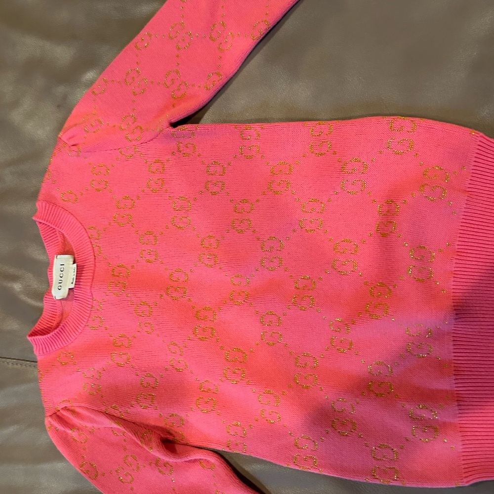 Girls gucci sweater- like new